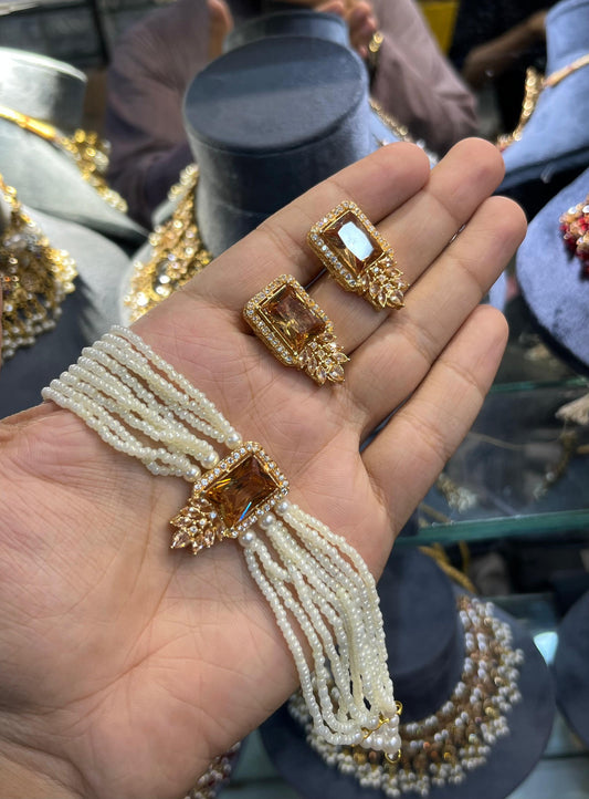 Gold polish zarqoon pearl choker set with earrings, champagne stone